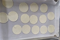 Machine automatique à emballer les tortillas de maïs Roti Chapati Momo Dumpling Skin Gyoza Samosa Empanada Pizza Pie Wonton