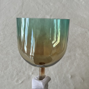 Main de Chakra de bol chantant en cristal de quartz cosmique avec produit de <span class=keywords><strong>creuset</strong></span> en silice à poignée verte - Product Image 1