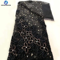 Magnifiques tissus de velours brodés de fleurs colorées, de perles et de paillettes, tissus haut de gamme pour robes de cérémonie pour femmes