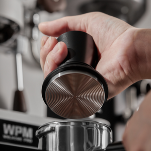 Herramientas de Barista, Tamper de Café Calibrado de Acero Inoxidable, Moderno, Reutilizable, Manual, con Base Ondulada - Product Image 4
