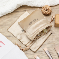 Sacs de rangement personnalisés en satin tendance or emballage de luxe pour perruque de sous-vêtements pochette anti-poussière en satin avec cordon de serrage