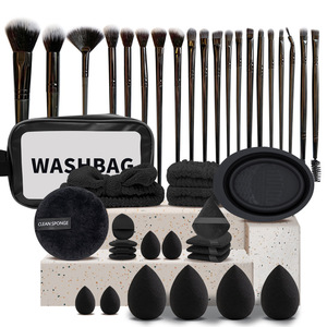 Set <span class=keywords><strong>de</strong></span> Brochas <span class=keywords><strong>de</strong></span> Maquillaje Facial <span class=keywords><strong>de</strong></span> Marca Privada al por Mayor, Novedad, Set Profesional <span class=keywords><strong>de</strong></span> 32 Brochas <span class=keywords><strong>de</strong></span> Maquillaje, 15 Esponjas <span class=keywords><strong>de</strong></span> Maquillaje y <span class=keywords><strong>Bolsa</strong></span> <span class=keywords><strong>de</strong></span> Maquillaje - Product Image 1