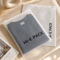 Sac d'emballage en plastique transparent personnalisé pour vêtements, sac à fermeture éclair givré avec logo, sac à fermeture éclair