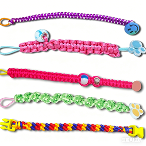 Set per Creare Braccialetti in Plastica Fai-da-Te per Ragazze, Confezione con Guida <span class=keywords><strong>Video</strong></span> - Product Image 1