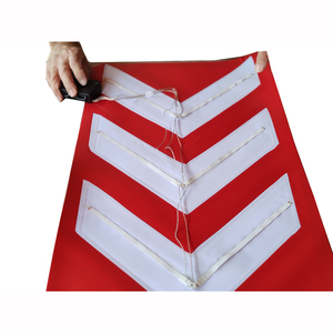 Señal de Advertencia de Tráfico Plegable con Flecha Reflectante LED Solar, de PVC/PET, Alta Visibilidad, para Emergencias en Carretera - Product Image 6