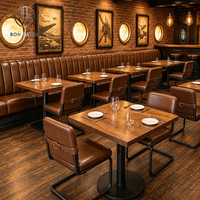 Ensemble de mobilier de restaurant commercial de luxe moderne : Chaise en métal rembourrée Ron Group, table en bois massif et banquette en cuir