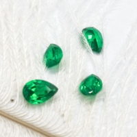 Grenat démantoïde cultivé en laboratoire Pierre synthétique créée en laboratoire Diamant poire grenat traité thermiquement pour la fabrication de colliers, bracelets et bagues