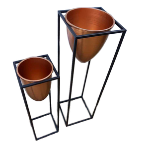 Vase de sol en métal américain Yuchen, écologique, avec revêtement en poudre, forme de vague 3D, pour fleurs, maison et jardin - Product Image 3