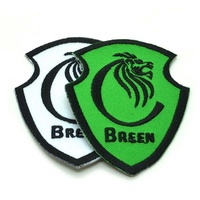 Écusson brodé personnalisé Lion Bouclier, bord surjeté, thermocollant ou à coudre, support sergé, emblème de club de football, applique OEM ODM