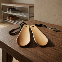 Chausse-pied en bois à long manche, artisanal et naturel, courbé, pour la maison, l'hôtel, les magasins de chaussures, la vente au détail et la vente en gros
