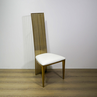 Chaise de bar de luxe en gros avec cadre en acier inoxydable doré, dossier rayé vertical moderne, portable, pour appartement, mariage, hôtel, salon