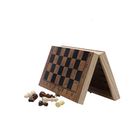 Vente en gros Échiquier de Tunisie en bois magnétique pliable Échiquier de table Échiquier en bois avec plateau à vendre