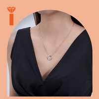 Magnifique Collier Ras du Cou pour Femme en Argent 925 Plaqué Rhodium avec Moissanite Éternelle en Cercle, Demi-Pavé Entrelacé de Haute Qualité
