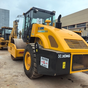 Rodillo Vibratorio de Un Solo Tambor de 20T XS203J, 128KW, 353kN de Fuerza Excitante, Carga Estática de Línea de 470N/cm para Construcción de Carreteras, Aeropuertos y Presas - Product Image 4