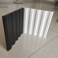 Panneaux MDF flexibles revêtus de film PVC, panneau de meuble en bois pliable, panneau MDF cannelé incurvé