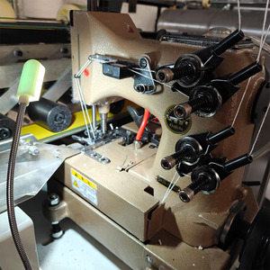 Máquina Automática de Corte, Cosido e Impresión de Bolsas de Polipropileno y Tejido PP con Motor para Empaquetado Industrial de Alta Productividad - Product Image 1