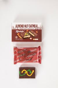 Barre Chocolatée Kunafa Style Dubaï Amande Avoine Vrac Vente en Gros Halal OEM Logo Personnalisé - Product Image 3