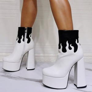 Bottines à plateforme à talons épais pour femmes, chaussures à talons carrés tendance, sexy, grande taille 47 - Product Image 3