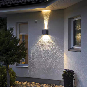 Lampada <span class=keywords><strong>da</strong></span> <span class=keywords><strong>parete</strong></span> <span class=keywords><strong>Led</strong></span> su e giù impermeabile IP65 in alluminio a <span class=keywords><strong>LED</strong></span> decorazione regolabile <span class=keywords><strong>da</strong></span> <span class=keywords><strong>parete</strong></span> <span class=keywords><strong>da</strong></span> giardino <span class=keywords><strong>design</strong></span> leggero <span class=keywords><strong>da</strong></span> <span class=keywords><strong>parete</strong></span> lampade <span class=keywords><strong>da</strong></span> <span class=keywords><strong>parete</strong></span> 10W 12W - Product Image 4