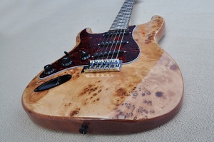 Chitarra elettrica Flyoung per mancini a prezzo conveniente con impiallacciatura in acero burl - Product Image 4