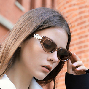 Kacamata Hitam Wanita Korea Versi TR90 Serbaguna Polarisasi Diamond Cat-eye, Stylish, Anti UV, Transparan - Product Image 1