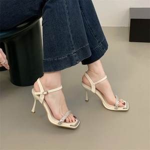 Zapatos de Tacón Alto de Diseño Lujoso para Mujer, Plataformas de 8 cm, Punta Cuadrada, Resistentes, Modernos, Cómodos y Sexys - Product Image 3