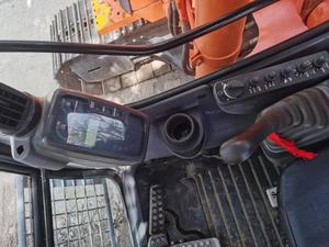 Excavadora Hitachi ZX130-6 original de Japón, motor Isuzu HIOS IV, sistema hidráulico, pocas horas de trabajo, lista para envío. - Product Image 2