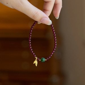 สร้อยข้อมือหินโกเมนธรรมชาติ สร้อยข้อมือคริสตัลโกเมน ดีไซน์เรียบง่ายแบบจีน สร้อยข้อมือทำมือสำหรับผู้หญิ<span class=keywords><strong>ง</strong></span> เครื่อ<span class=keywords><strong>ง</strong></span>ประดับ - Product Image 6