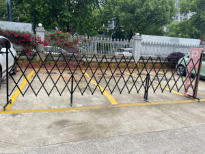 Cancello a forbice di sicurezza retrattile a fisarmonica in acciaio portatile barricata per recinzione in alluminio metallico pieghevole per esterni - Product Image 5