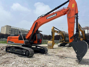 Excavatrice sur chenilles Doosan DX300 d'occasion, 30 tonnes, hydraulique, robuste, faible nombre d'heures, bon état, pour travaux de construction - Product Image 3