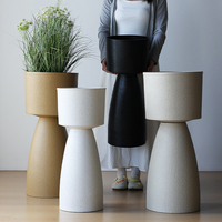 Pots de Fleurs Ronds Modernes en Plastique Grands Jardinières Design en Plastique pour Décoration Intérieure Extérieure Jardin Balcon Hôtel Mariage