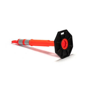 Poteaux de signalisation routière réfléchissants en PE Spring Post 1150 mm, délimiteur de circulation avec base en caoutchouc 400x400x40 mm, bande réfléchissante personnalisée - Product Image 3