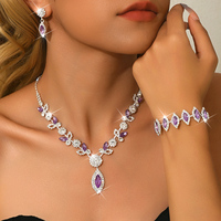 Ensemble collier et boucles d'oreilles à pampilles en diamant, chaîne de clavicule de luxe légère et exagérée, bijoux de mariage et de fiançailles haut de gamme