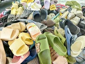 Pantuflas <span class=keywords><strong>de</strong></span> Baño Usadas <span class=keywords><strong>de</strong></span> Alta Calidad S05 para Mujer y <span class=keywords><strong>Hombre</strong></span>, Venta al por Mayor, Colores y Tallas Variadas - Product Image 6