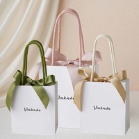 Sacs en papier blancs 13,5*15,5*7,5 cm avec ruban satiné, logo personnalisé estampé à chaud, pour bijoux, montres, lunettes, cadeaux, présentations professionnelles