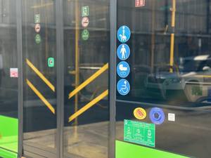 Autobús Eléctrico Moderno de Alta Capacidad Modelo E321 Serie OLGERD con Sistema de Almacenamiento de Energía y Diseño de Confort para Pasajeros - Product Image 4