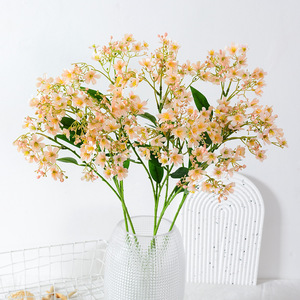 Bouquet de Daphné Artificiel Jaune Réaliste en Plastique pour Décorations de Mariage - Collection Flower Delight - Product Image 2