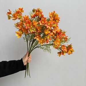KEWEI <span class=keywords><strong>1831</strong></span> Seidenblumen mit mehreren Köpfen, weiße Künstliche Kosmosblumen für Outdoor, Landhaus, Rasen, Party, Blumenarrangements zum Fabrikpreis - Product Image 4