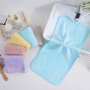 Serviette en polaire corail rayée douce et confortable, 75x35cm, épaisse et absorbante, pour le visage et les mains, pour un usage quotidien - Product Image 1