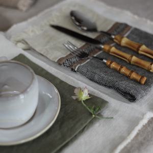 Serviettes en lin 100% européennes faites à la main petit torchon carré classique multi-usage jetable linge <span class=keywords><strong>de</strong></span> <span class=keywords><strong>table</strong></span> accessoires en tissu solide - Product Image 6