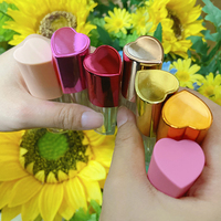 Tube en forme de coeur rose rouge à lèvres PET de 5ml avec bouchon à vis pour brillant à lèvres liquide cosmétiques emballage brillant à lèvres Surface d'impression offset