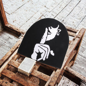 หมวกบีนนี่ไหมพรมอะคริลิคสำหรับผู้ใหญ่ แบบยูนิเซ็กซ์  ปักลายการ์ตูน  โลโก้แบบกำหนดเอง  งานปักมือ  ระบายอากาศได้  กันน้ำ  เหมาะสำหรับเล่นสกี  ฤดูหนาว - Product Image 3