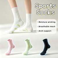 Chaussettes de sport pour hommes en maille respirante, à rayures, anti-humidité, avec soutien de la voûte plantaire, amortissantes et résistantes à l'usure
