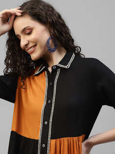 Robe chemise en rayonne tissée bicolore moutarde et noir pour femme, col à revers, manches 3/4, longueur midi, style western - Product Image 5
