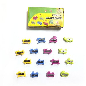 Taille-crayons simple en plastique multicolores à un trou, différents styles, emballage en vrac pour usine - Product Image 6