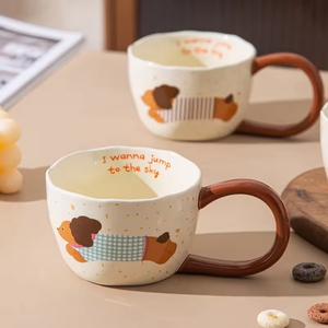 แก้วเซรามิคลายลูกสุนัขน่ารัก 300 มล. ของขวัญสำหรับงานปาร์ตี้สำหรับผู้หญิงและคู่รัก แก้วน้ำใช้ในบ้านสุดสร้างสรรค์คุณภาพสูง - Product Image 3