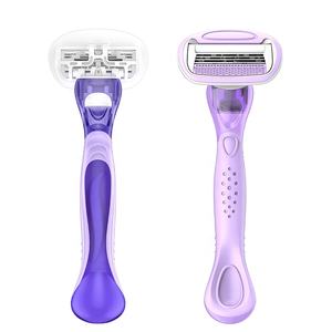 Женская бритва с большой смазывающей полоской, четыре лезвия, шведская система лезвий - Product Image 3