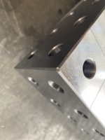 Table de soudage robuste en fonte avec fixation pour plaques, nitridée 3D, qualité supérieure, fabriquée en Chine