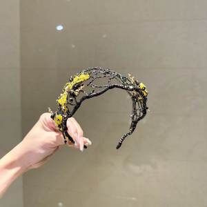 Sombrero de Media Cabeza de Alta Costura de la Serie Hot Bumblebee, Diseño de Nicho, Temperamento Elegante y Sofisticado - Product Image 3