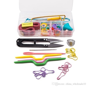 1 Juego de herramientas de tejer ganchos de ganchillo agujas puntadas tijeras alfileres agujas de tejer estuche para manualidades conjunto de ganchillo <span class=keywords><strong>Patchwork</strong></span> - Product Image 3